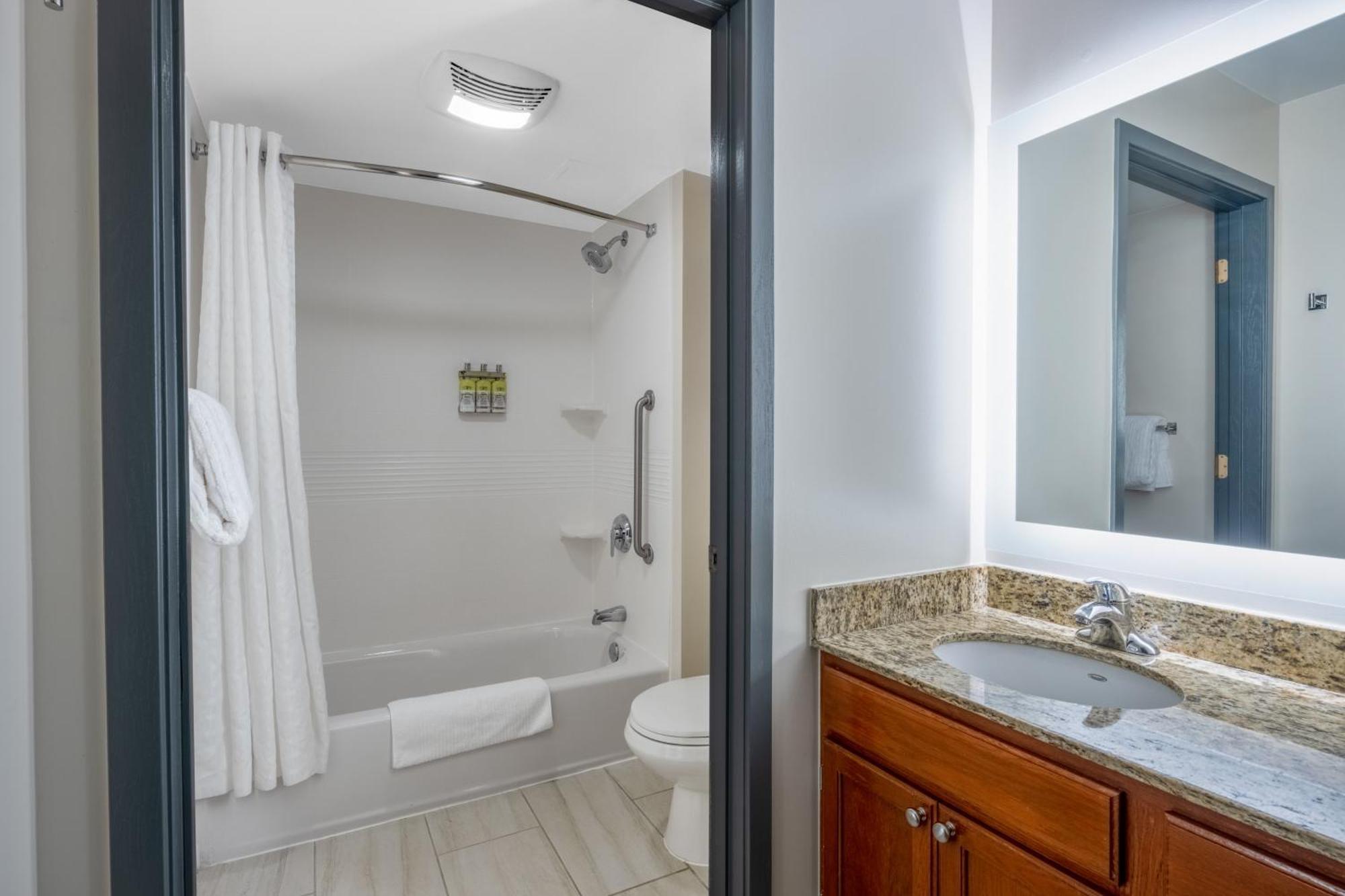 Candlewood Suites - Boston North Shore - Danvers By Ihg Exteriör bild